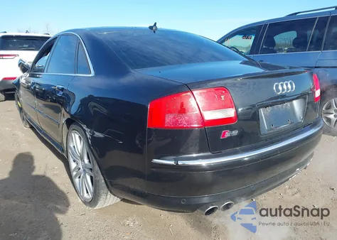 2007 Audi S8 5.2 z USA, uszkodzony, nr VIN WAUPN44E87N010864
